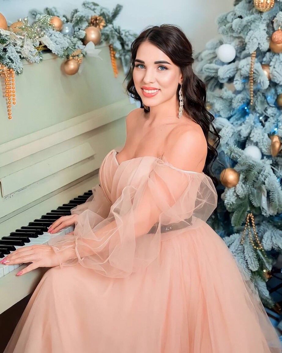 Maria date of bride